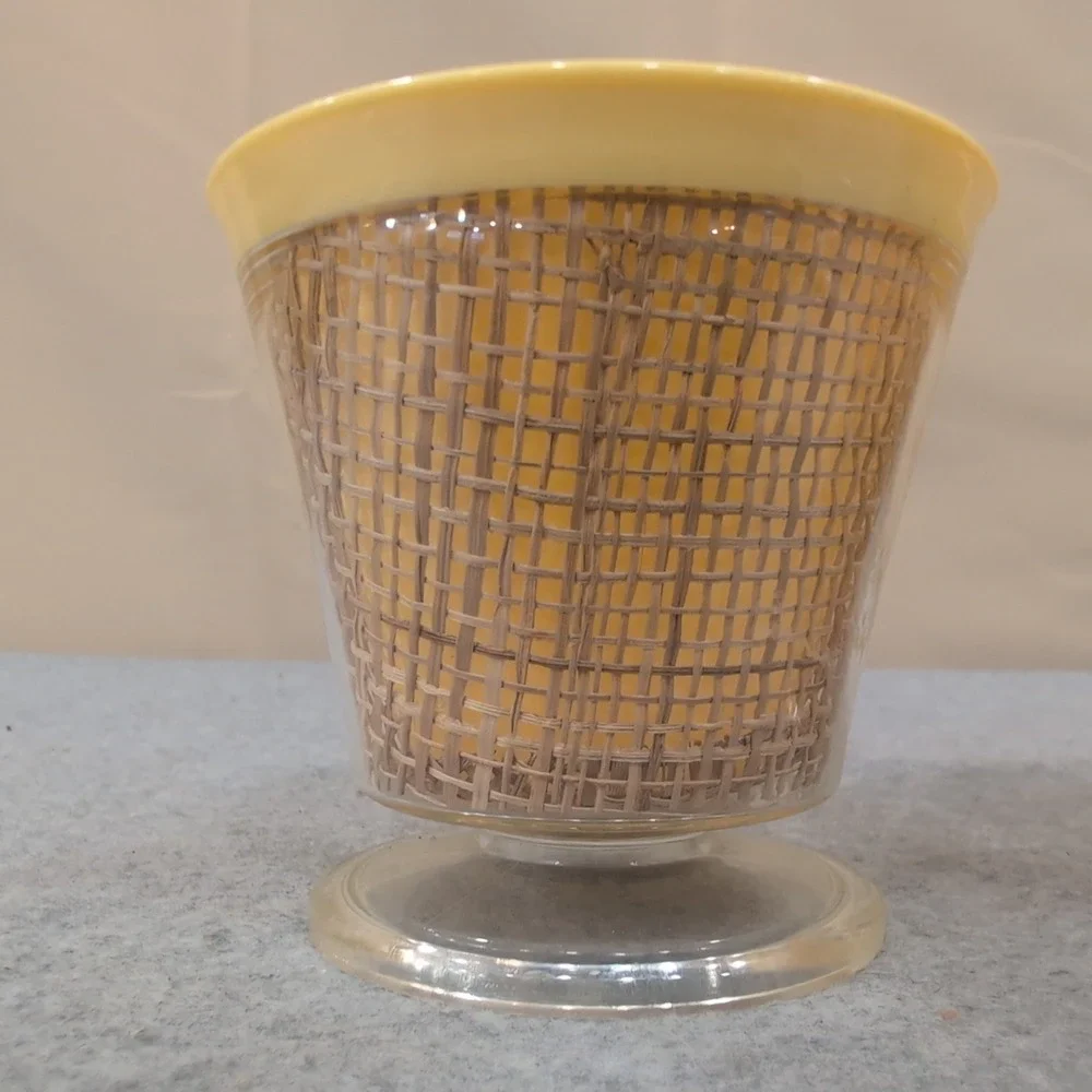 Retro Yellow Glass Cups Set of 3 Woven Design Pedestal Base‎ Drinkware - Picture 2 of 3